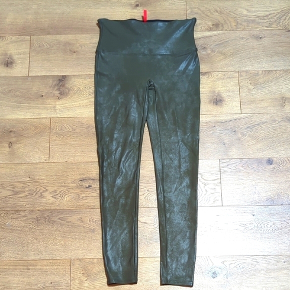 SPANX Pants - Spanx high rise shine camo dark olive leggings sz L